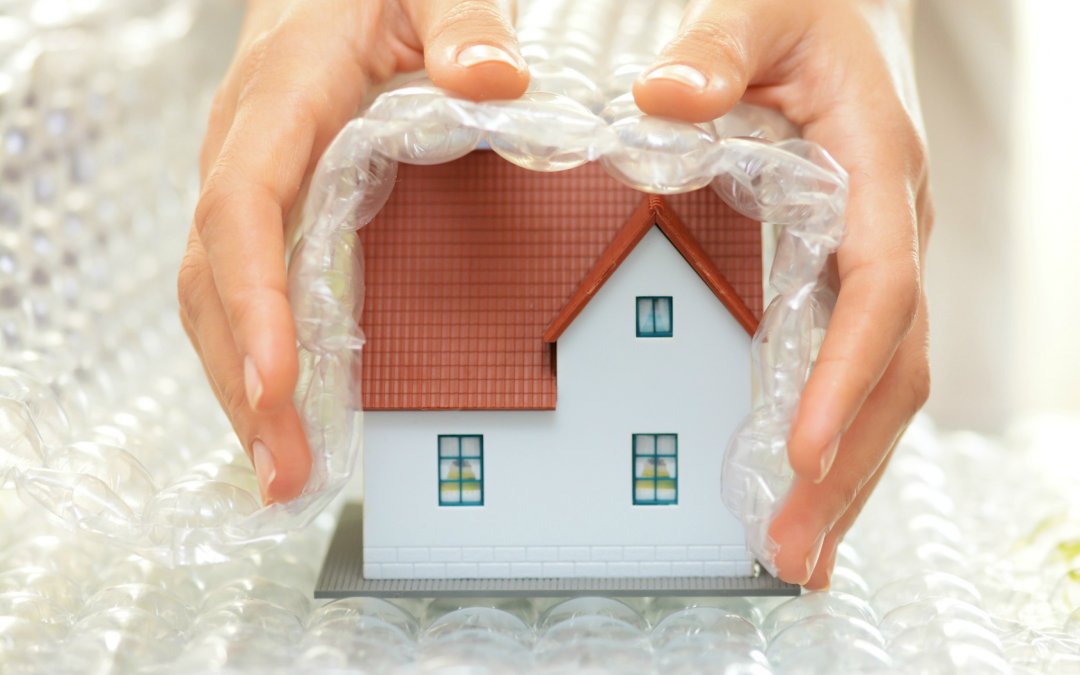 3 Insanely Easy Ways To Protect Your Home While On Summer Vacation